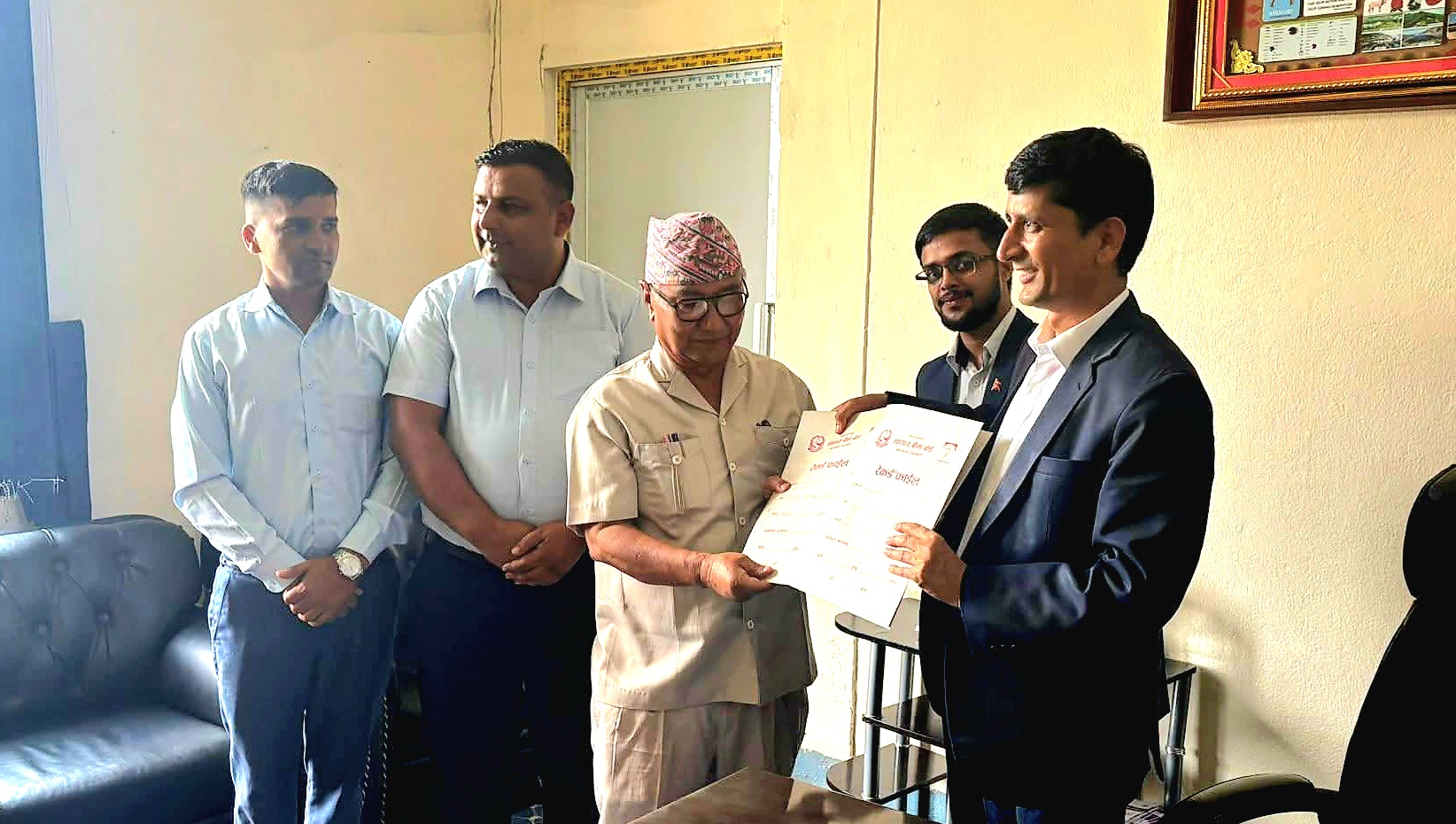 स्वास्थ्य बीमाको सेवा अब गैडाकोट आधारभूत अस्पतालबाट पनि