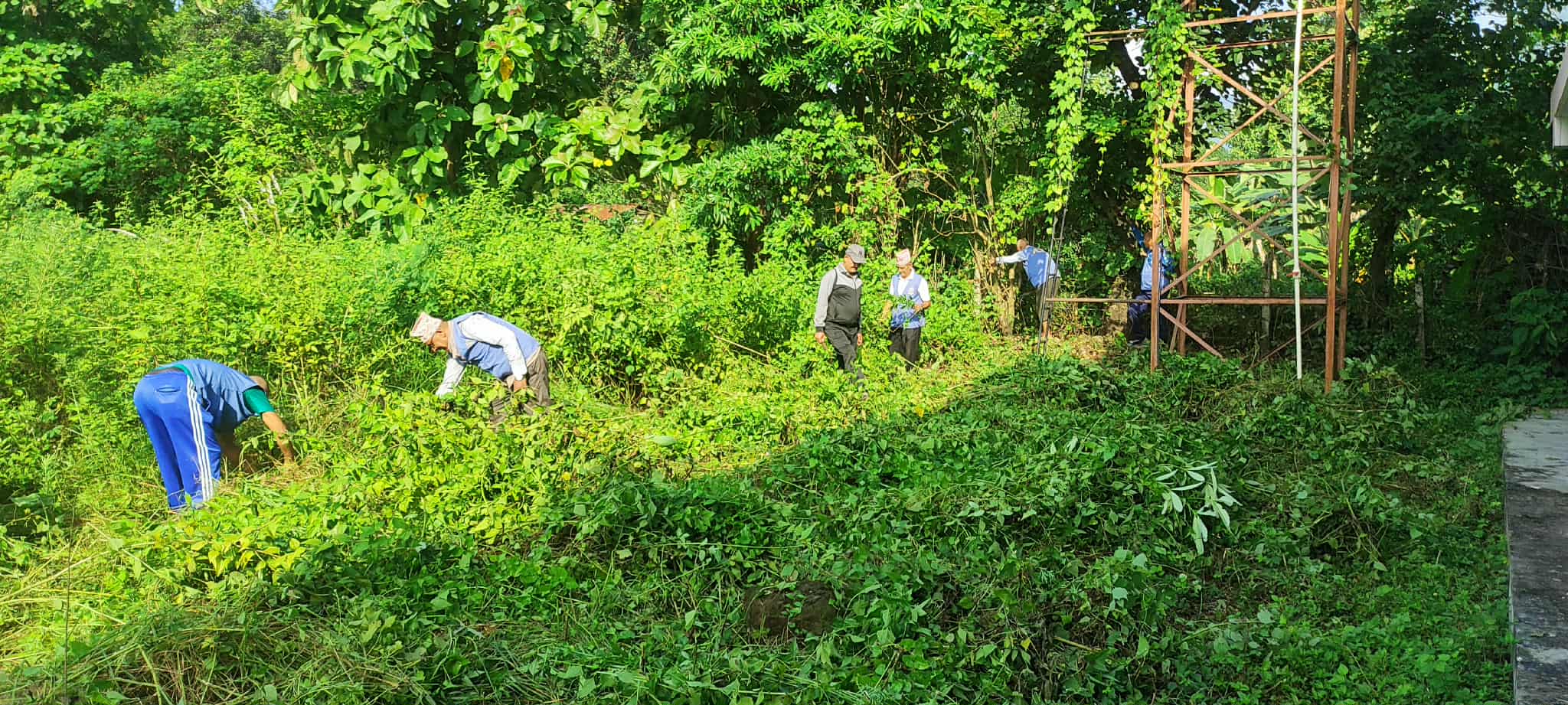 देवघाटमा पूर्व प्रहरी संगठनद्वारा सरसफाइ कार्यक्रम