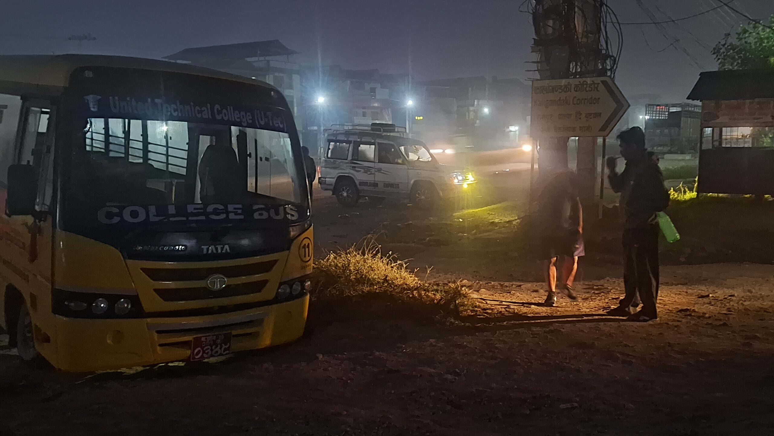 गैंडाकोटमा विद्यार्थीबाहक बस दुर्घटना, सडक विभागको गैर जिम्मेवारी