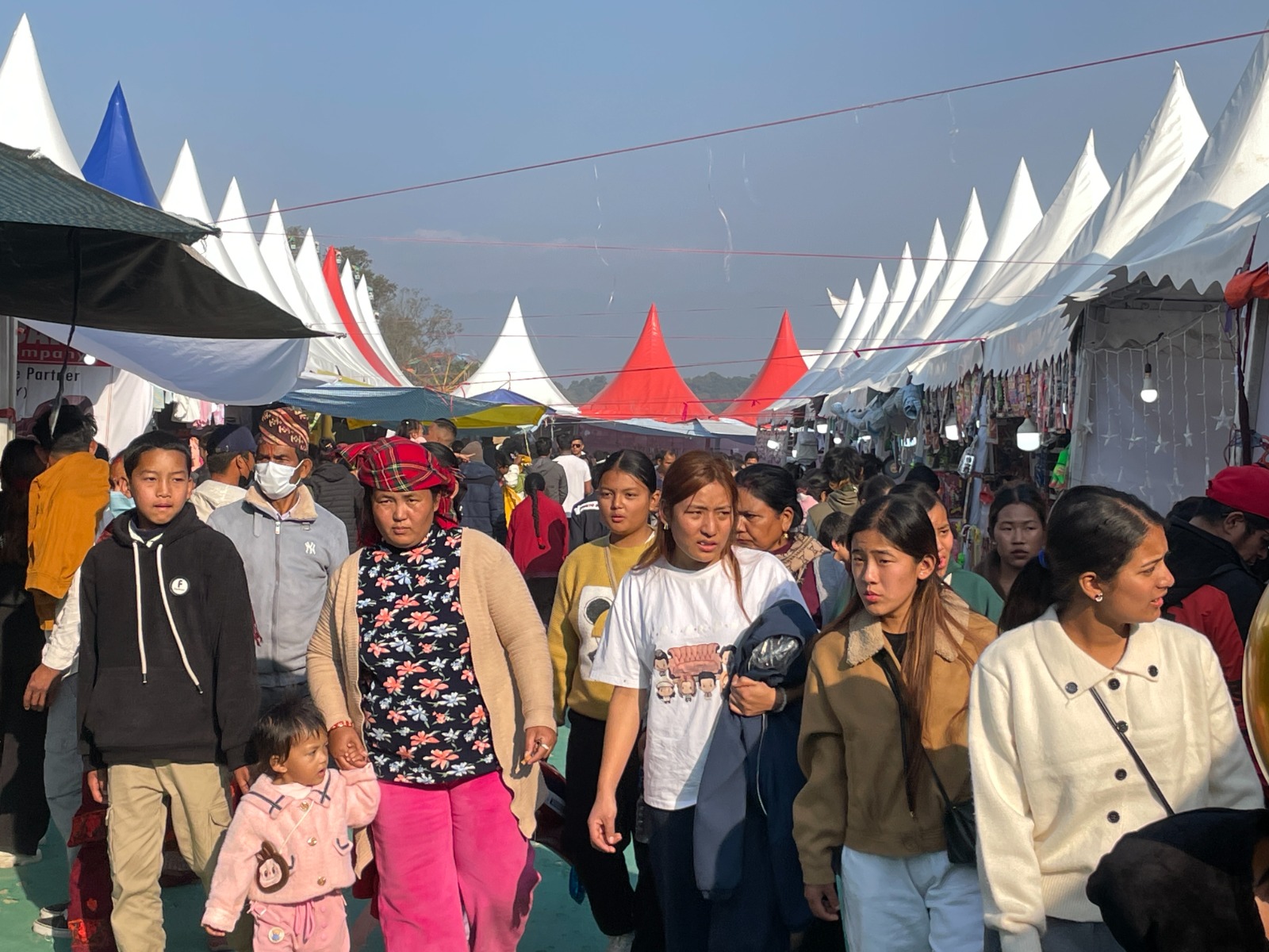 १३ हजार दर्शकद्वारा गैँडाकोट महोत्सवको अवलोकन 