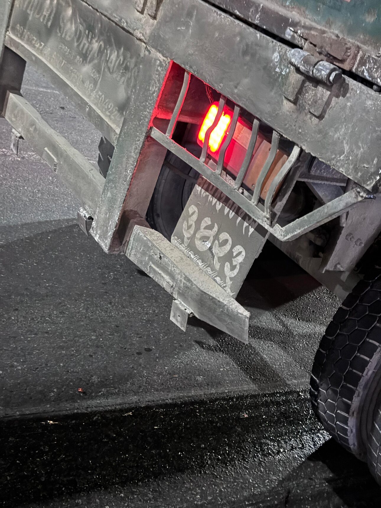 नारायणघाट पुलचोकमा भएको दुर्घटनामा एक महिलाको मृत्यु