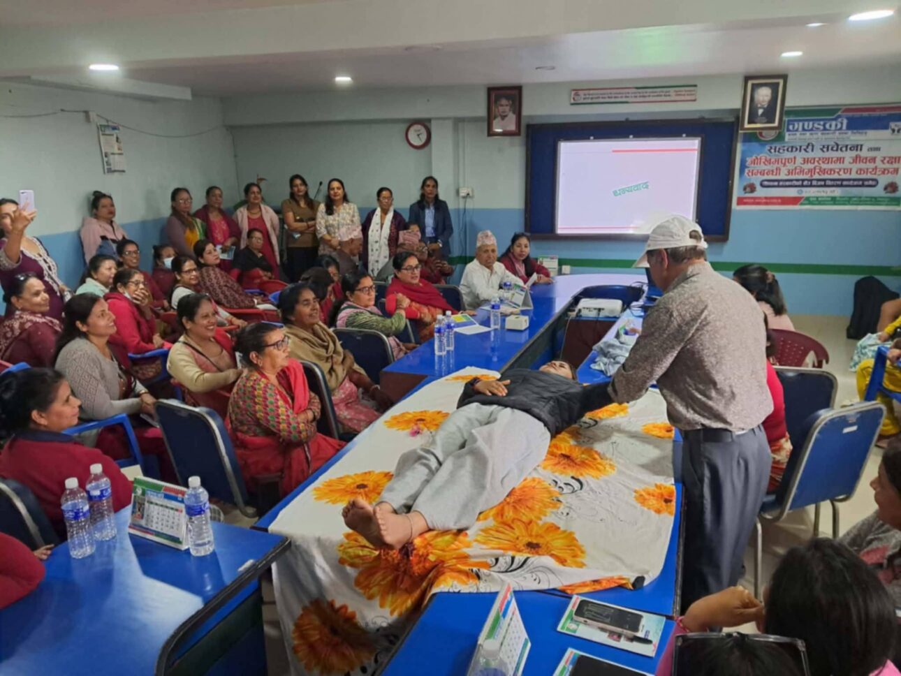 गैंडाकोटमा गण्डकी सहकारीको वित्तीय सचेतना तथा जीवनरक्षा अभिमुखीकरण सम्पन्न