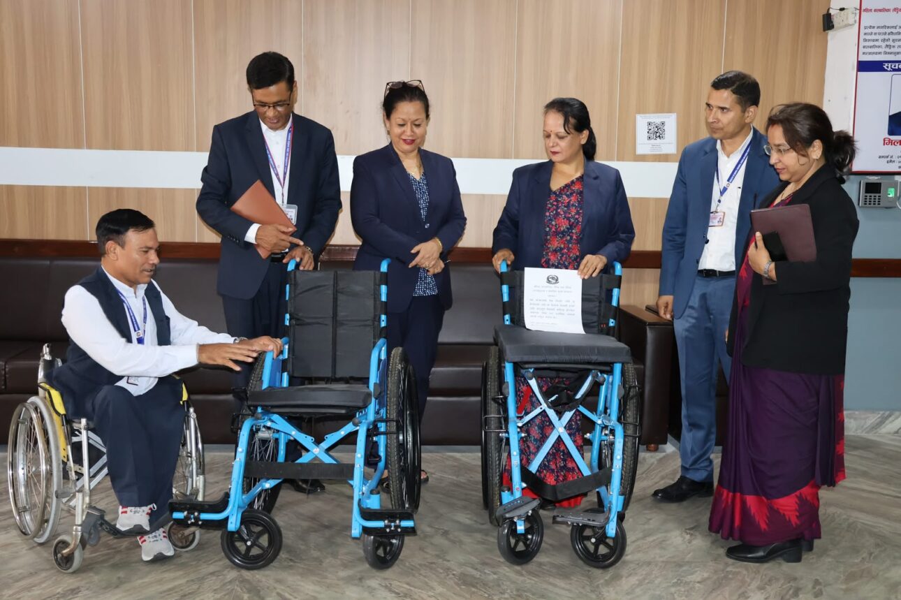 अब मन्त्रालय परिसरमै ह्वीलचेयर सेवा उपलब्ध : पहुँचयुक्त र समावेशी सेवा प्रवाहतर्फ सरकारको नयाँ पहल