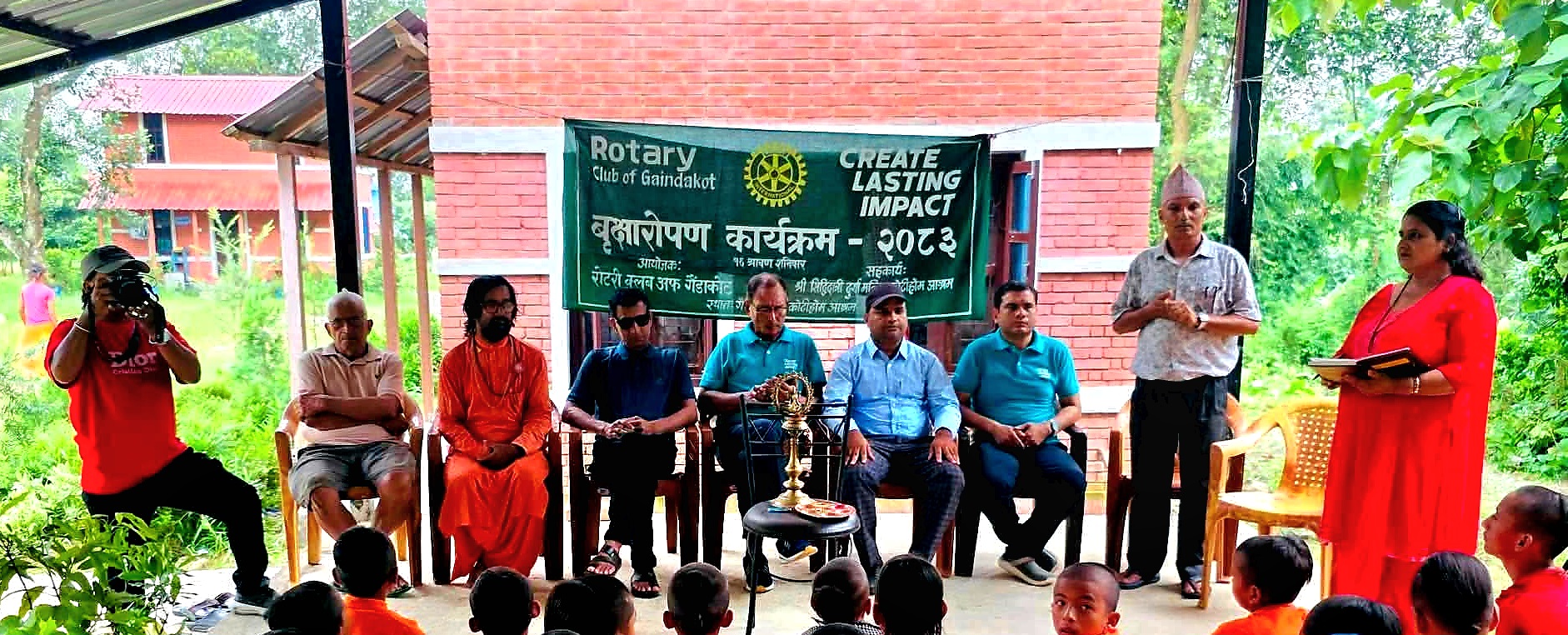 वृक्षारोपणले वातावरणीय सन्तुलन र समाज विकासमा मद्दत पुग्छ: वडा अध्यक्ष कँडल