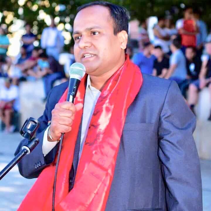 मातृभूमिसँग भावनात्मक जोड: बाढीपहिरो पीडितका लागि एनआरएनए उपाध्यक्ष गैरेद्वारा ५ लाख रुपैयाँ सहयोग